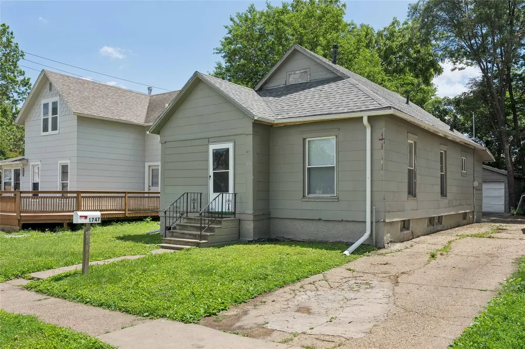 1747 Capitol Ave