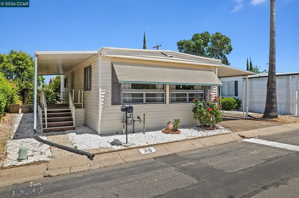 8181 Folsom Blvd #39