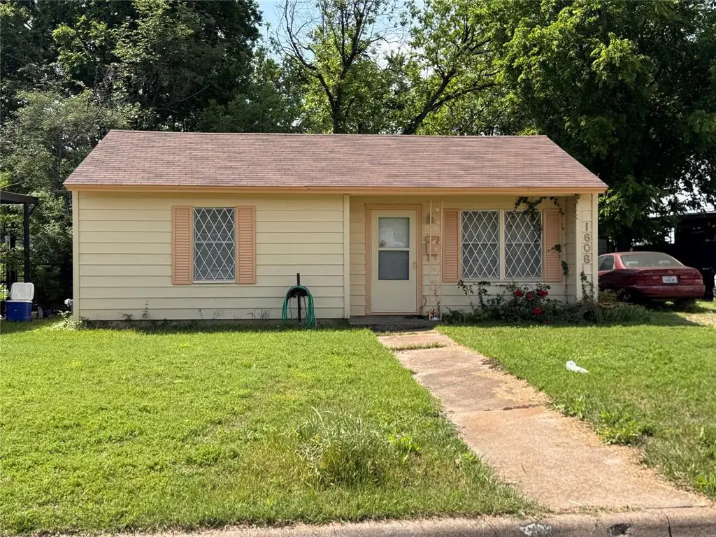 1608 Bell Ave