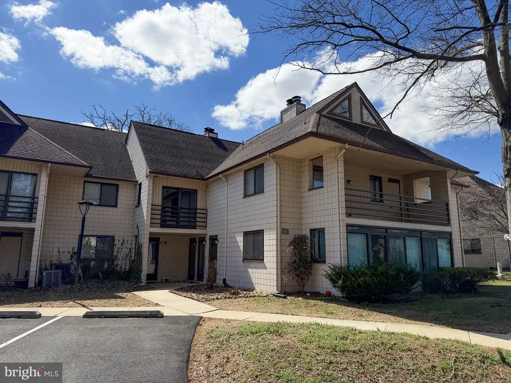 1220 Afton Ct