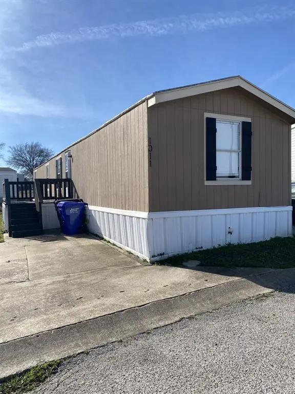 1011 Lavon Ct
