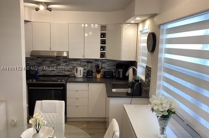3133 S Ocean Dr #118