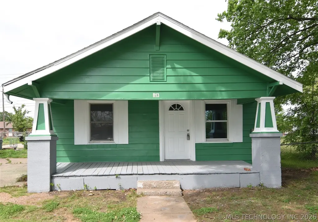 813 S Elm Ave