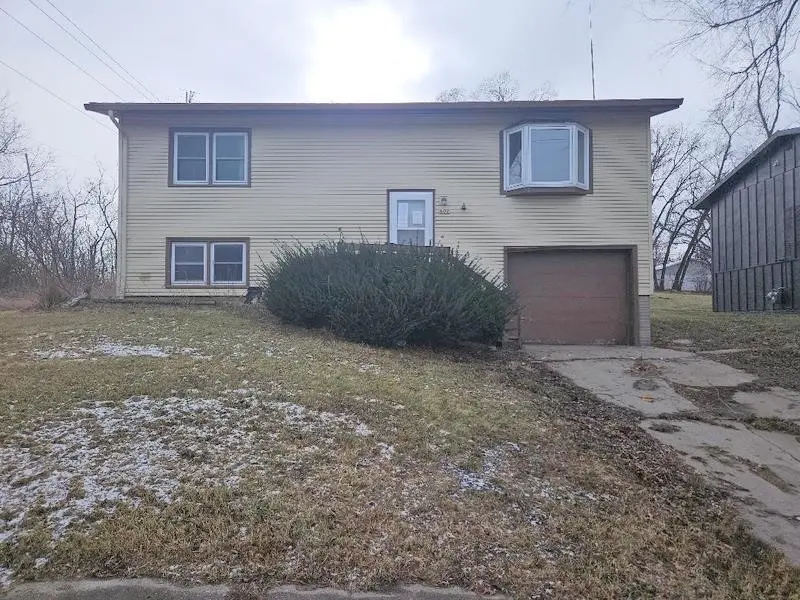 602 E Armory Ave