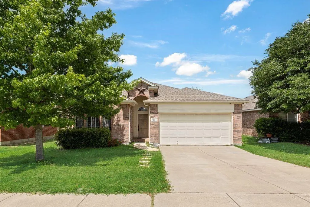 1008 Fort Apache Dr
