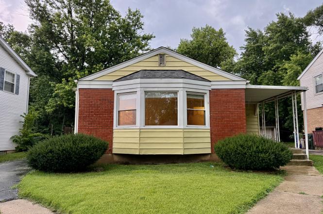 1121 Olive Rd