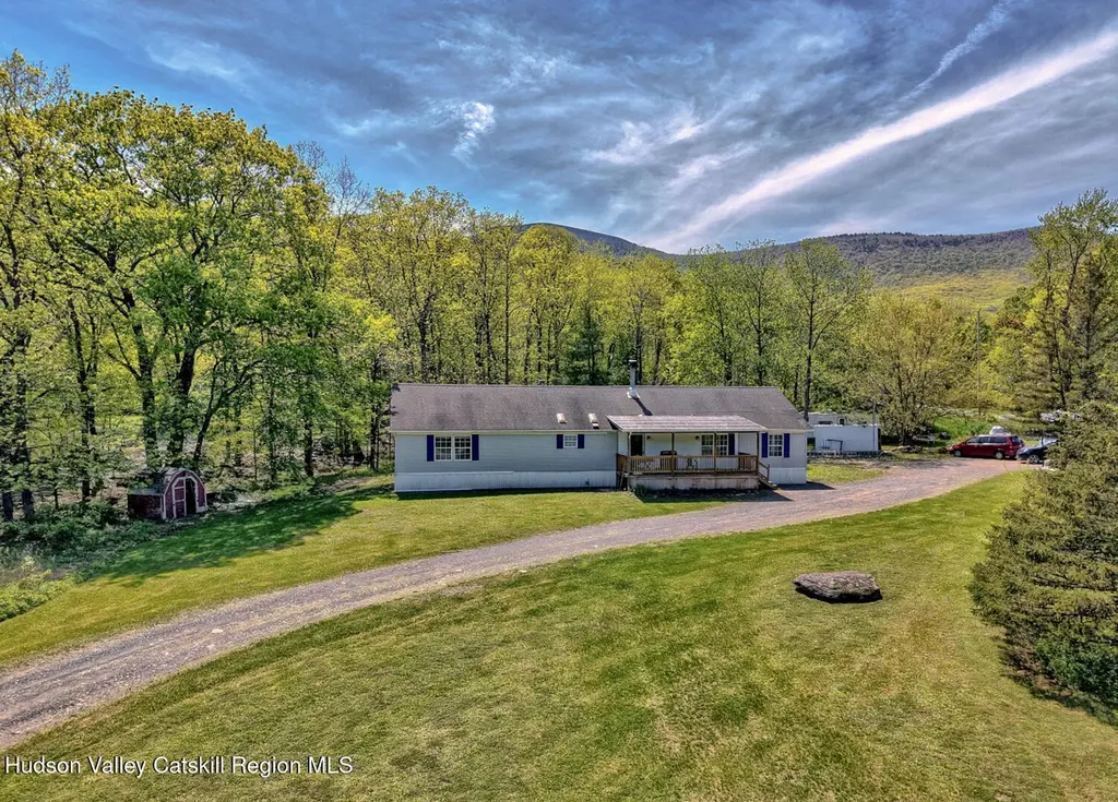 141 Jones Rd
