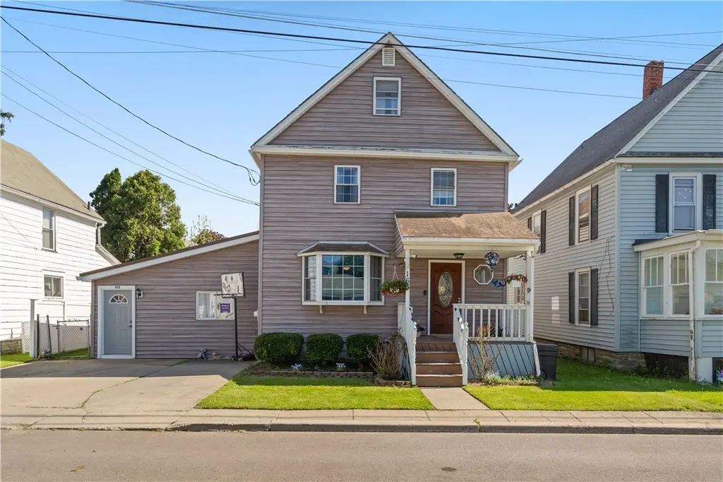 163 Leach Ave