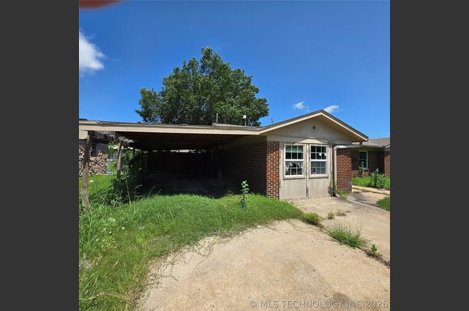 425 NW Oak Park Rd