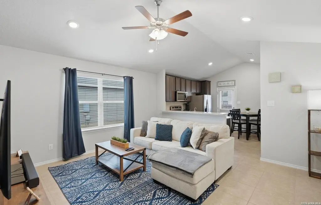 2513 Hiddenbrooke Trce