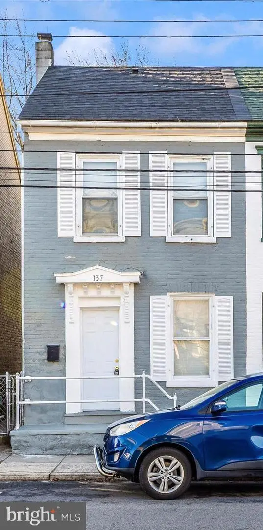 137 E Antietam St