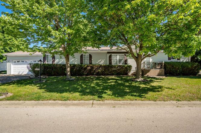 5488 Mahogany Ln