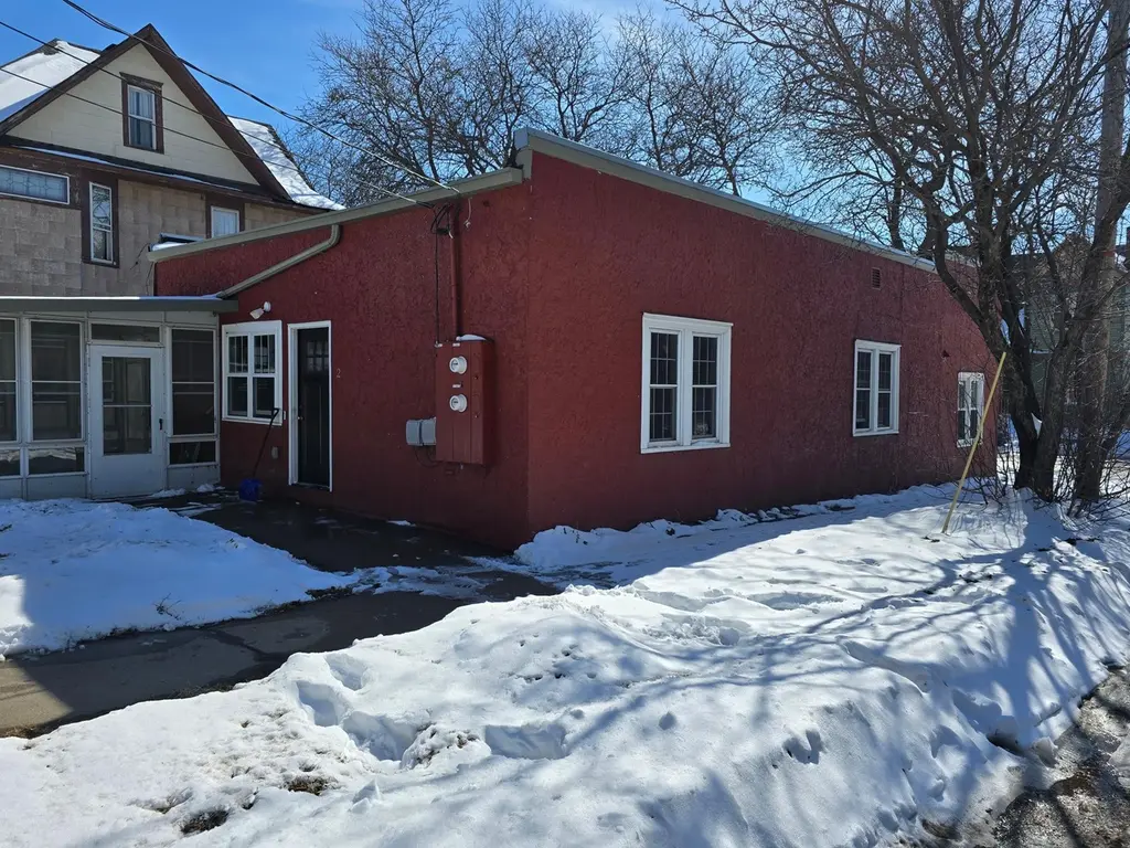 258 Maria Ave