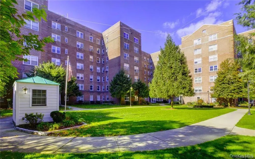 90 Bryant Ave Unit Croydon-2.C