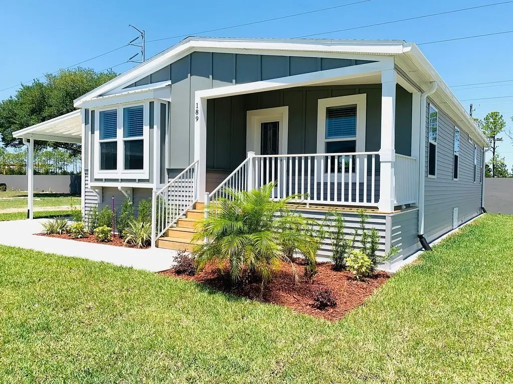Raleigh w/ rear porch Plan