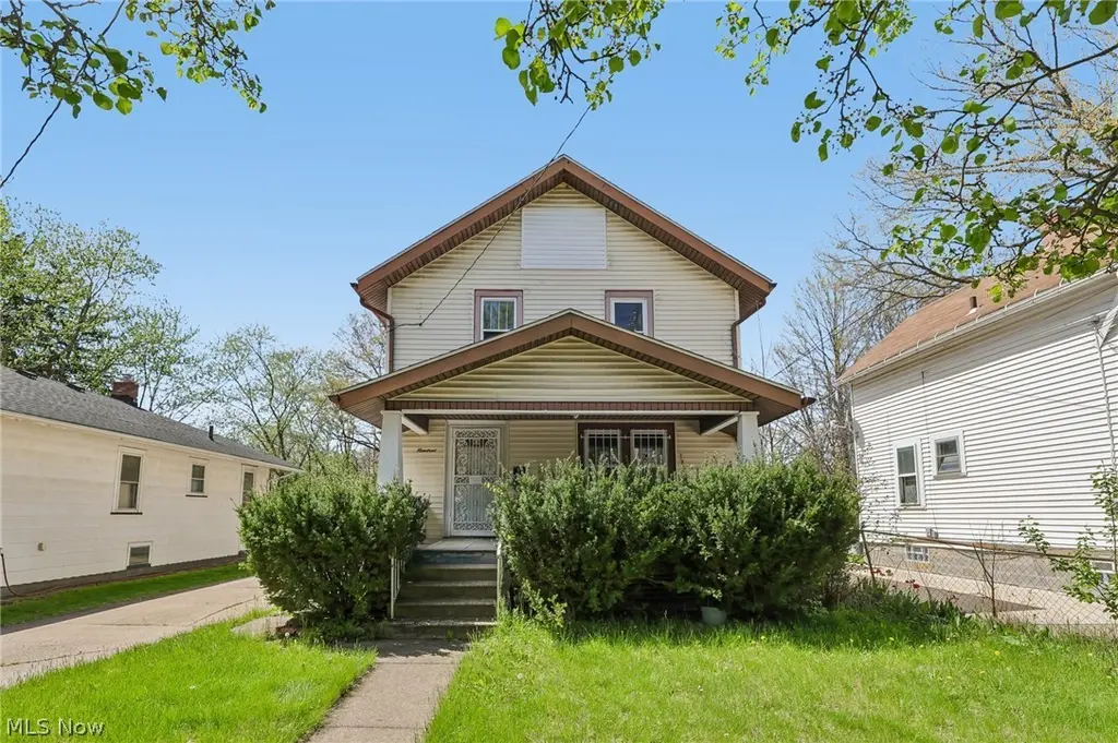 600 Grace Ave