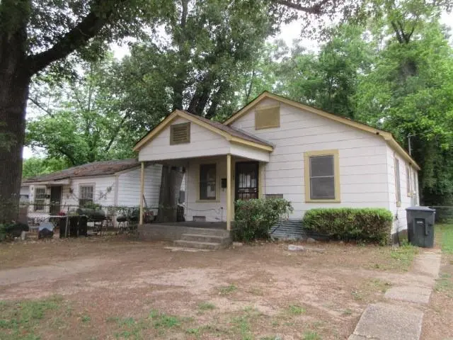 1540 Natalie St