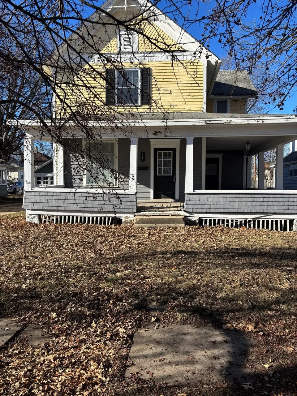 104 S Sumner Ave