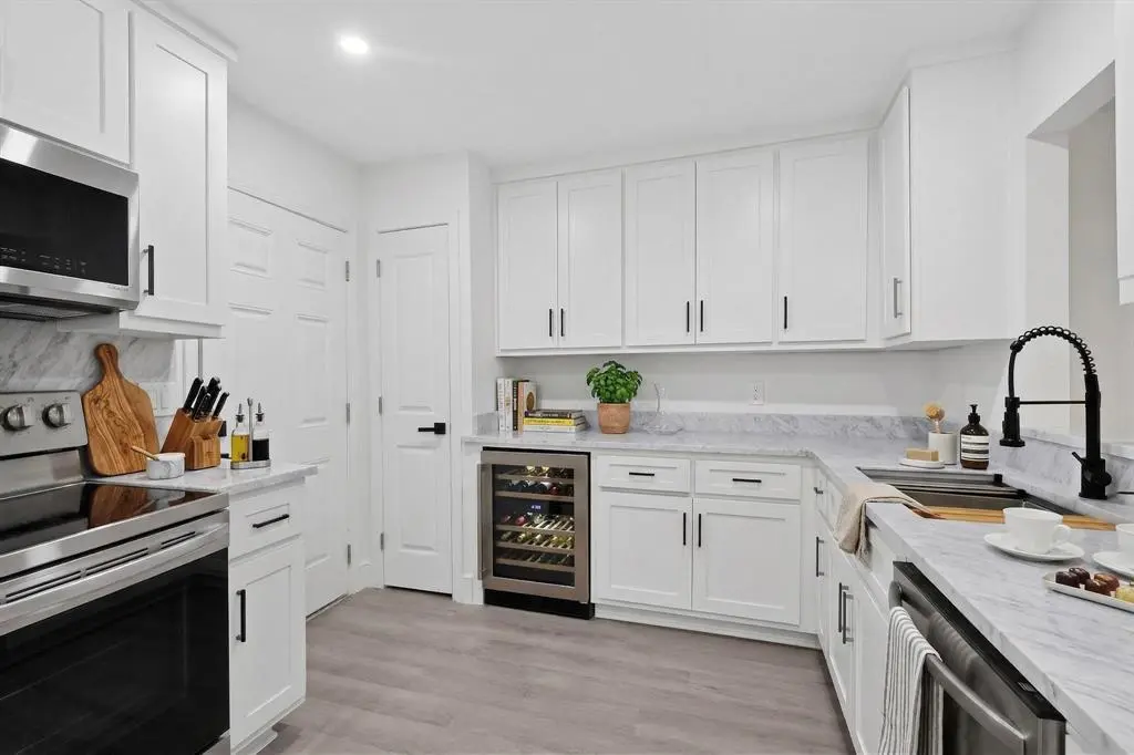 7708 Royal Ln Unit 204C