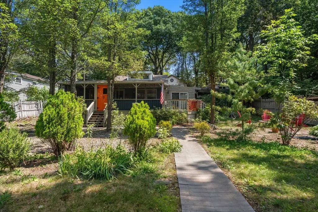 7 Victoria Ave