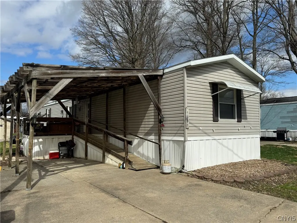 106 Bono Blvd