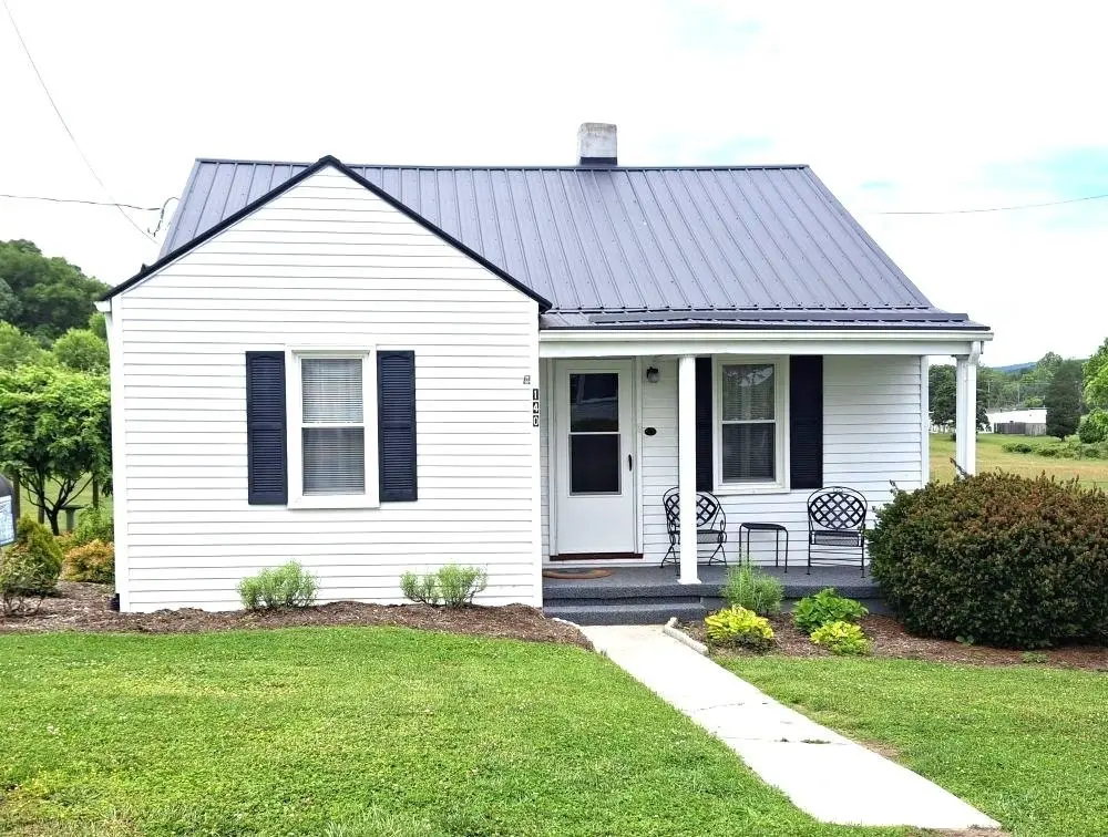 140 Pinehurst Ave