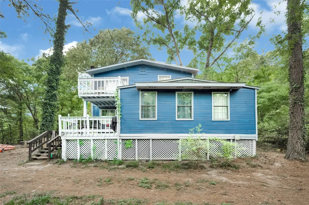 203 Lazy Hollow Ln