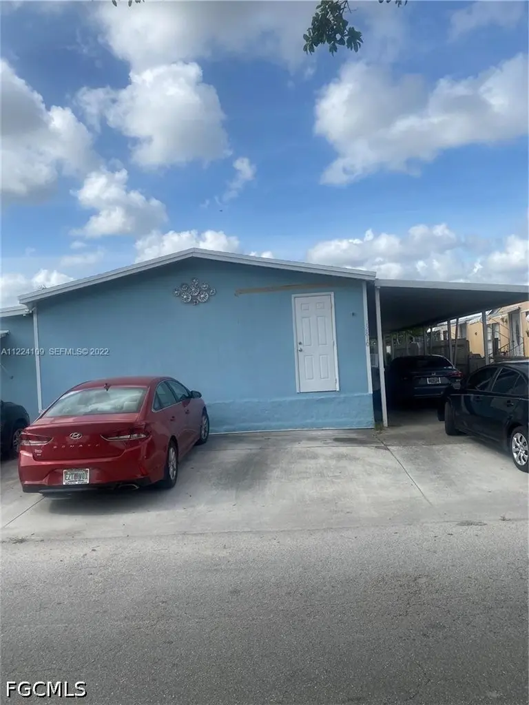 12810 SW 17 St