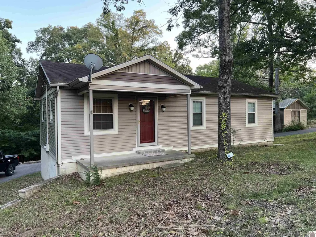 300 Spicewood Ln