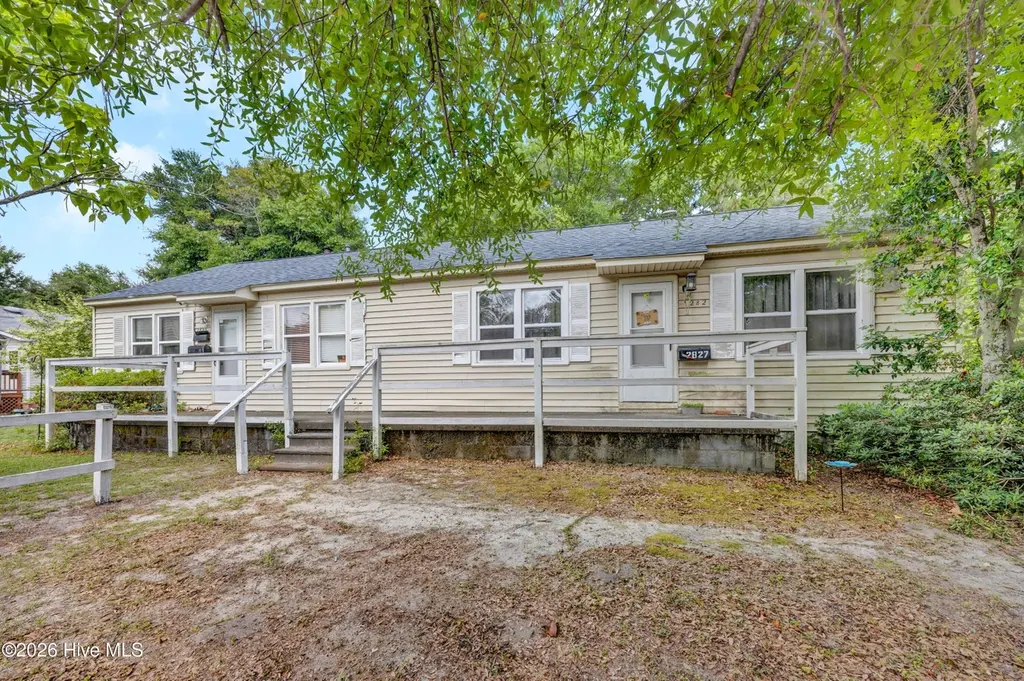 2827 Penn St