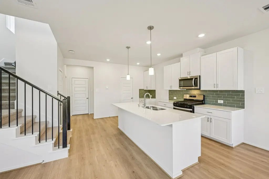 19903 Emerald Bend Way
