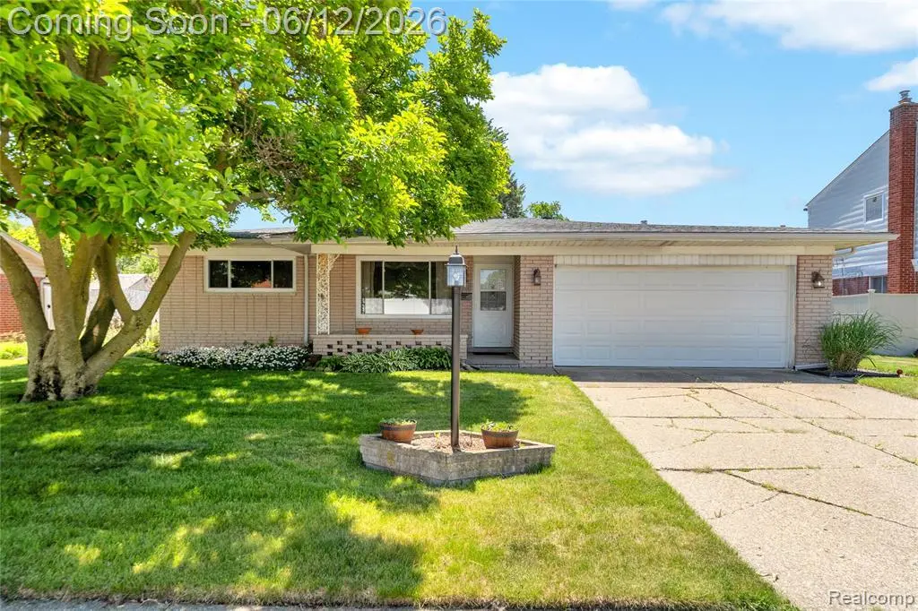 4840 Iowa Dr