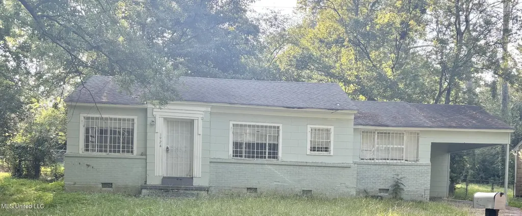 1924 Willow Way