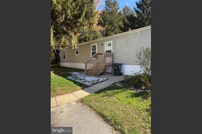 16 Clayton Dr