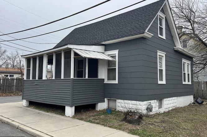 1003 Hoffman Ave