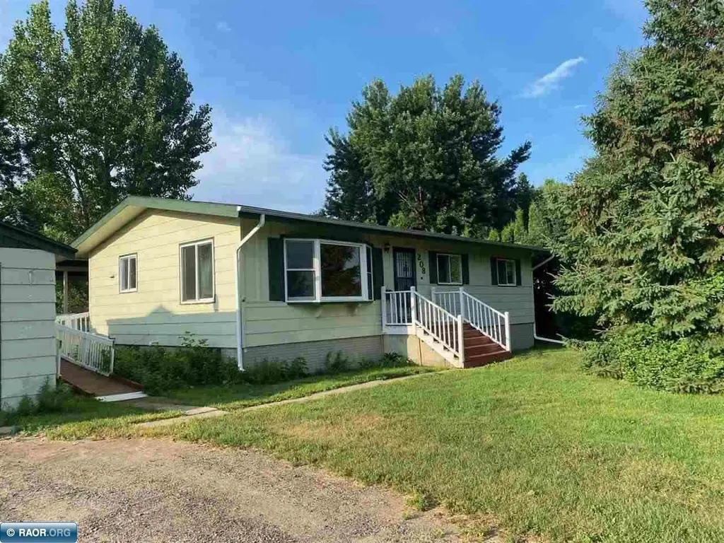 208 Andover Rd