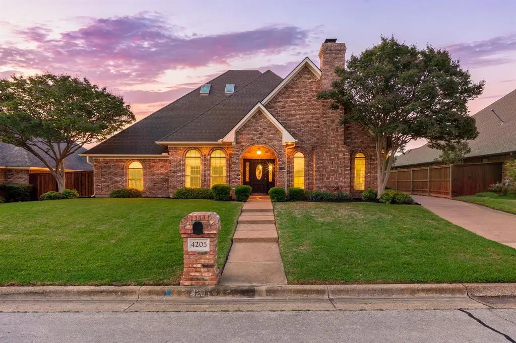 4205 Brookhollow Dr