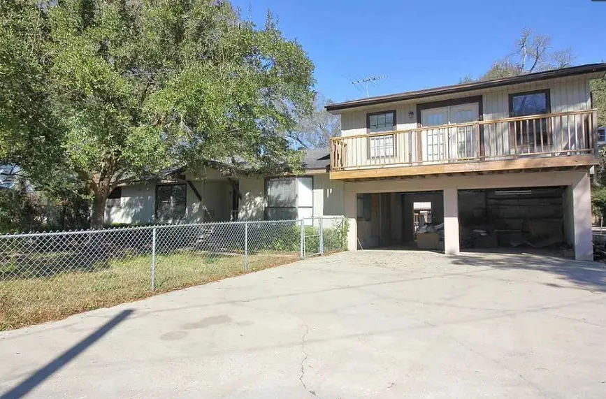 949 Dillon Dr