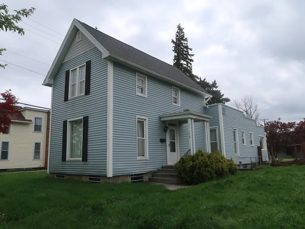 115 W Jackson St