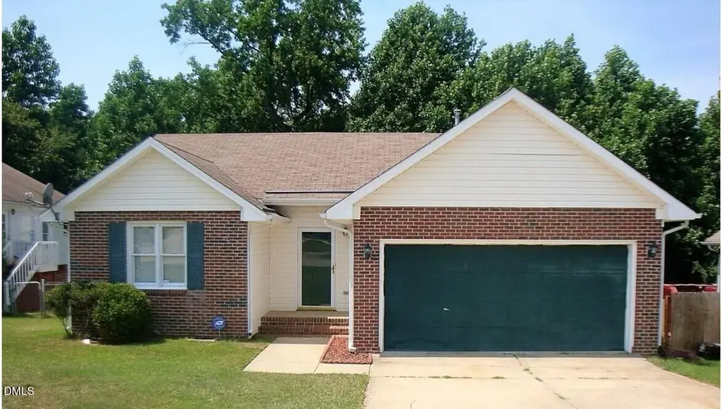 5748 Randleman St