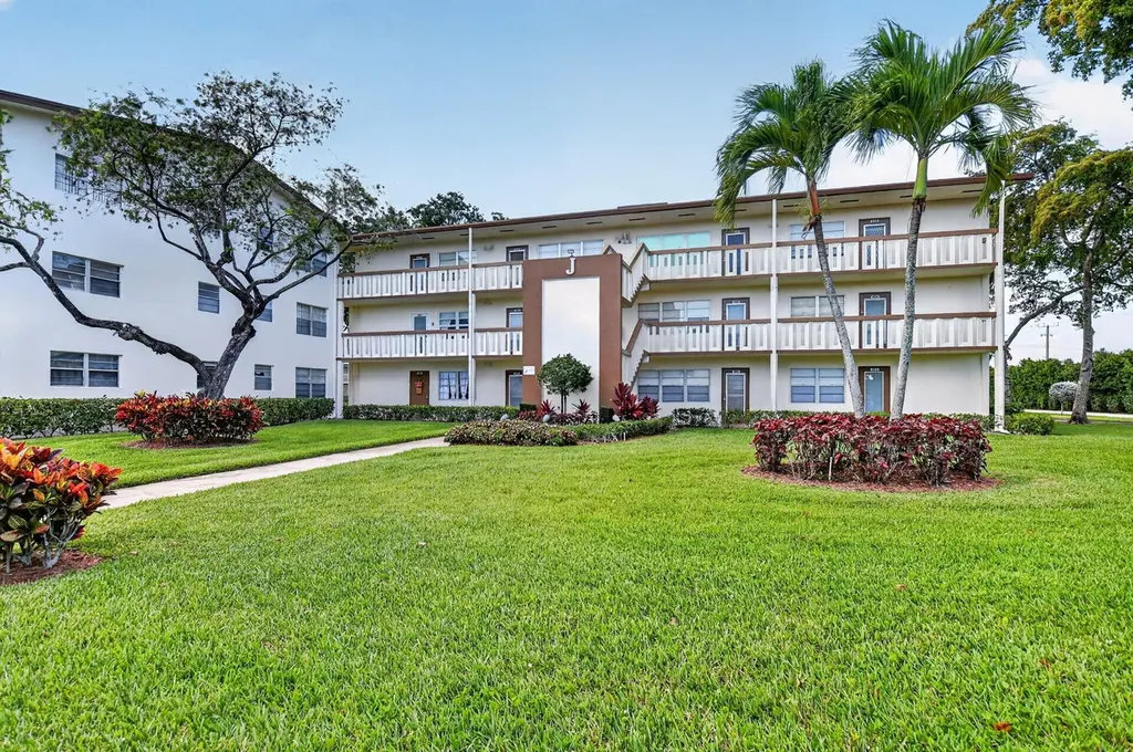 415 Mansfield Unit J