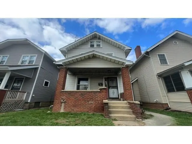564 Frebis Ave