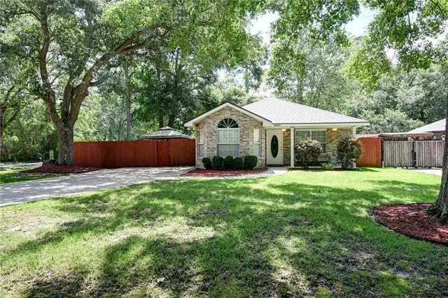 35510 Devon Dr