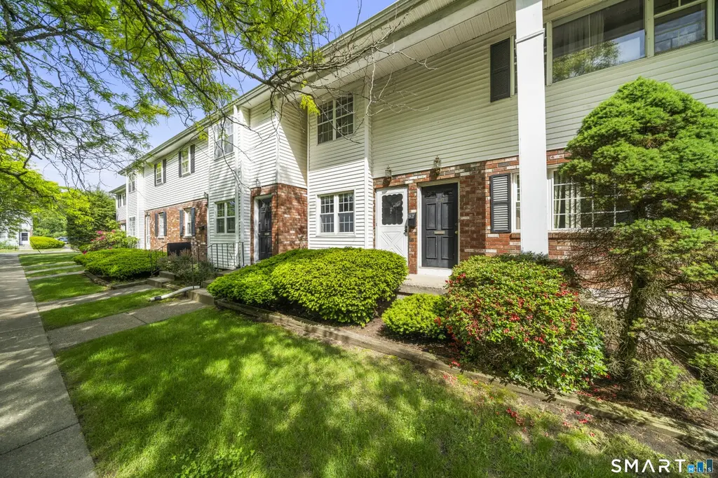F9 Bradley Cir Unit F9