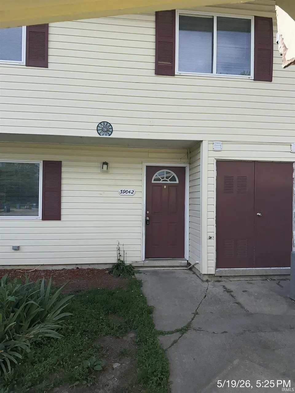 39042 Edwards Ct