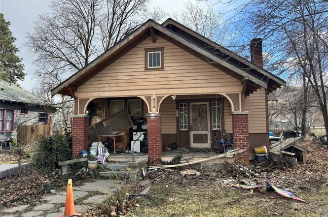 404 2nd Ave N