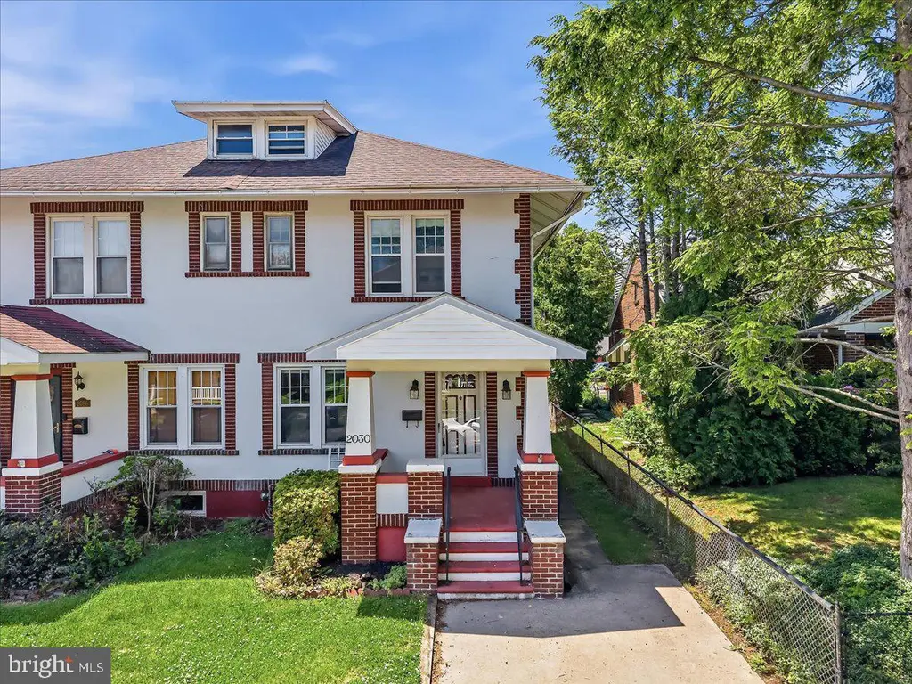 2030 Lawfer Ave