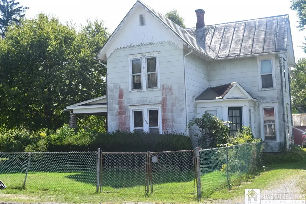 2179 Main St