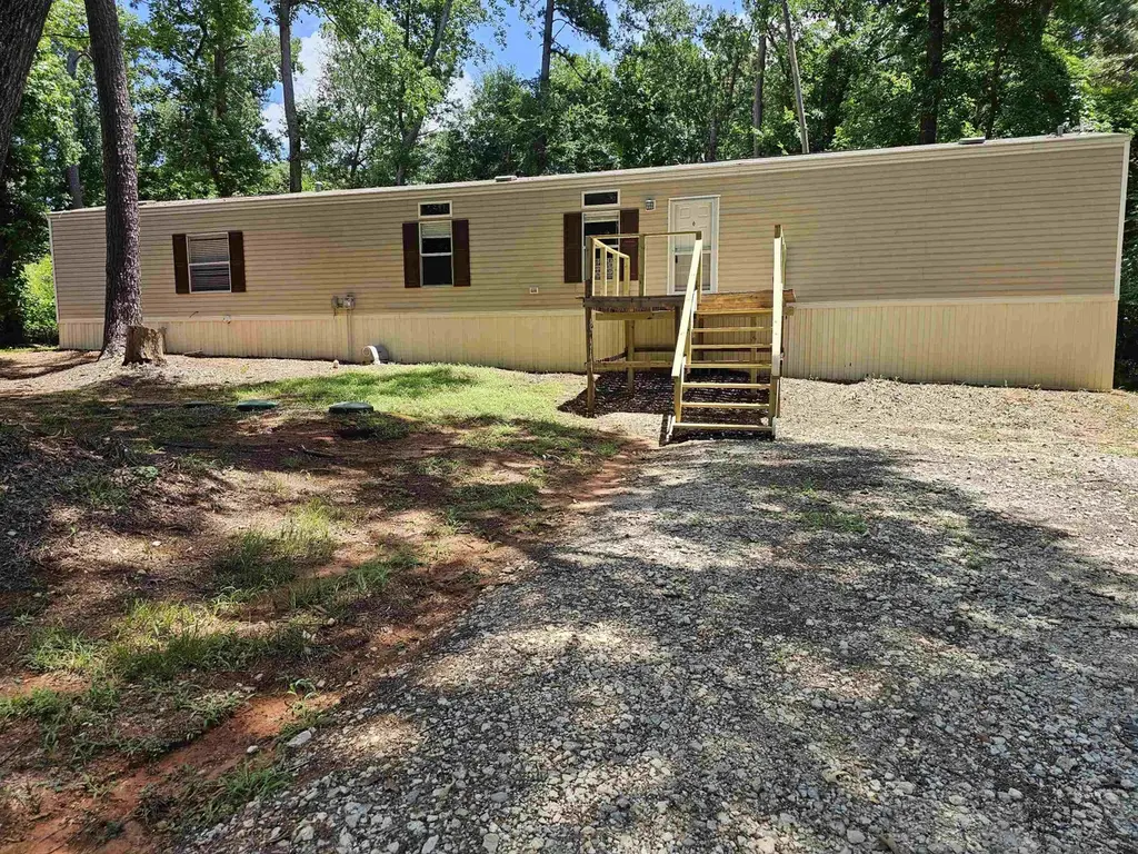 1004 San Saba St