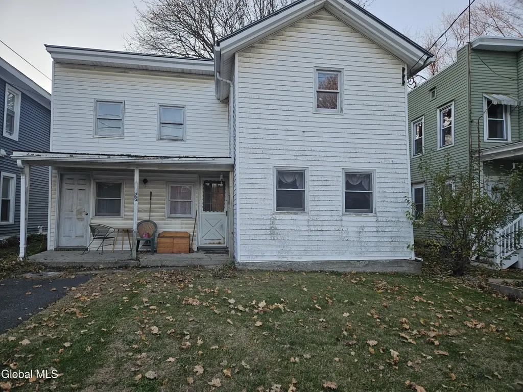 26 Lyman St